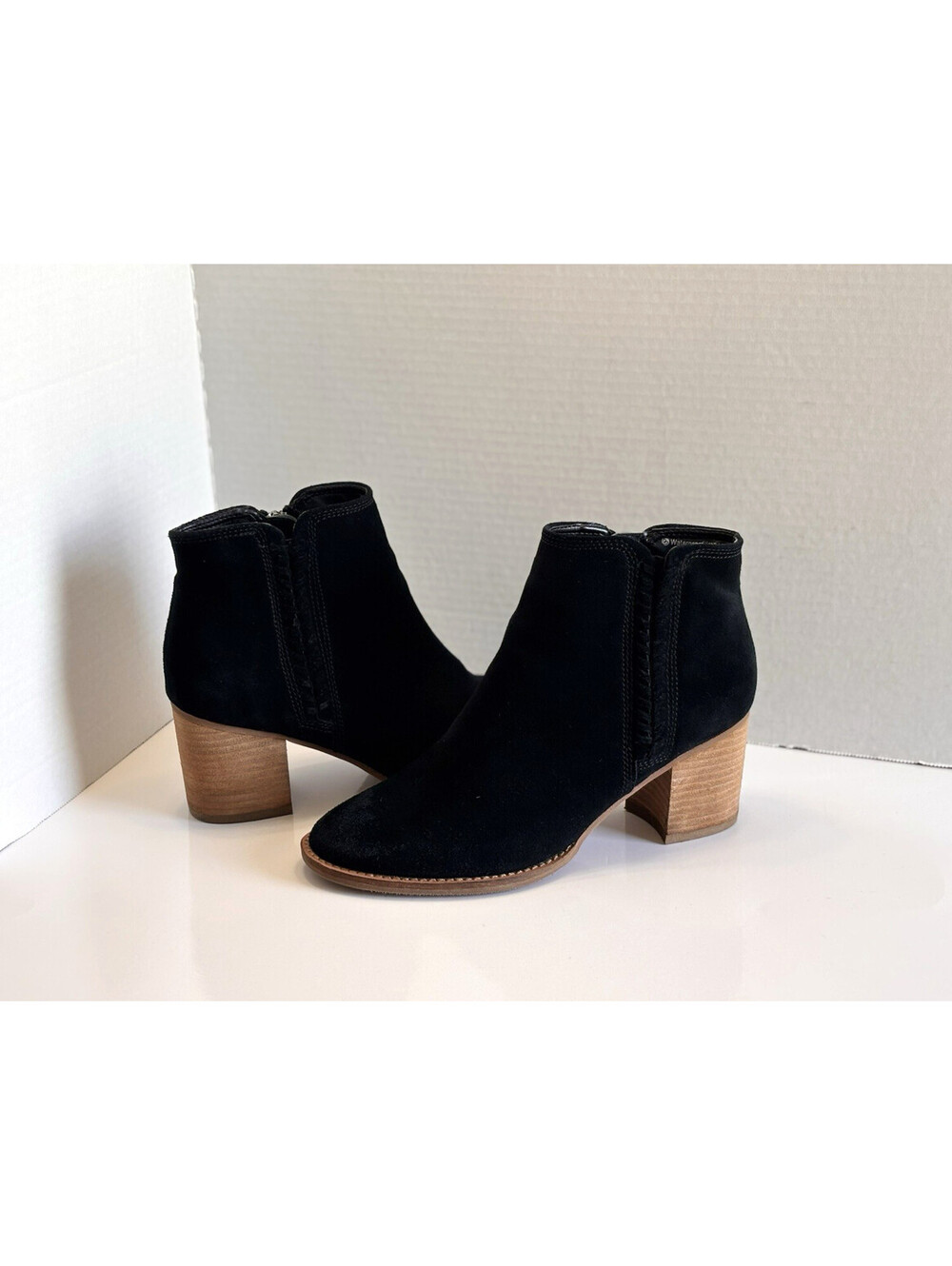 Blondo Nina Waterproof Ankle Booties Women's Sz 8 Black Suede Braided Block Heel